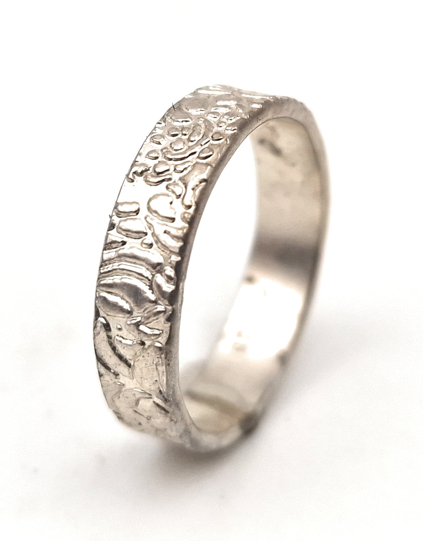 925er Silber Ring , Gr. 57, mit tief geprägten floralen Muster, Handarbeit
