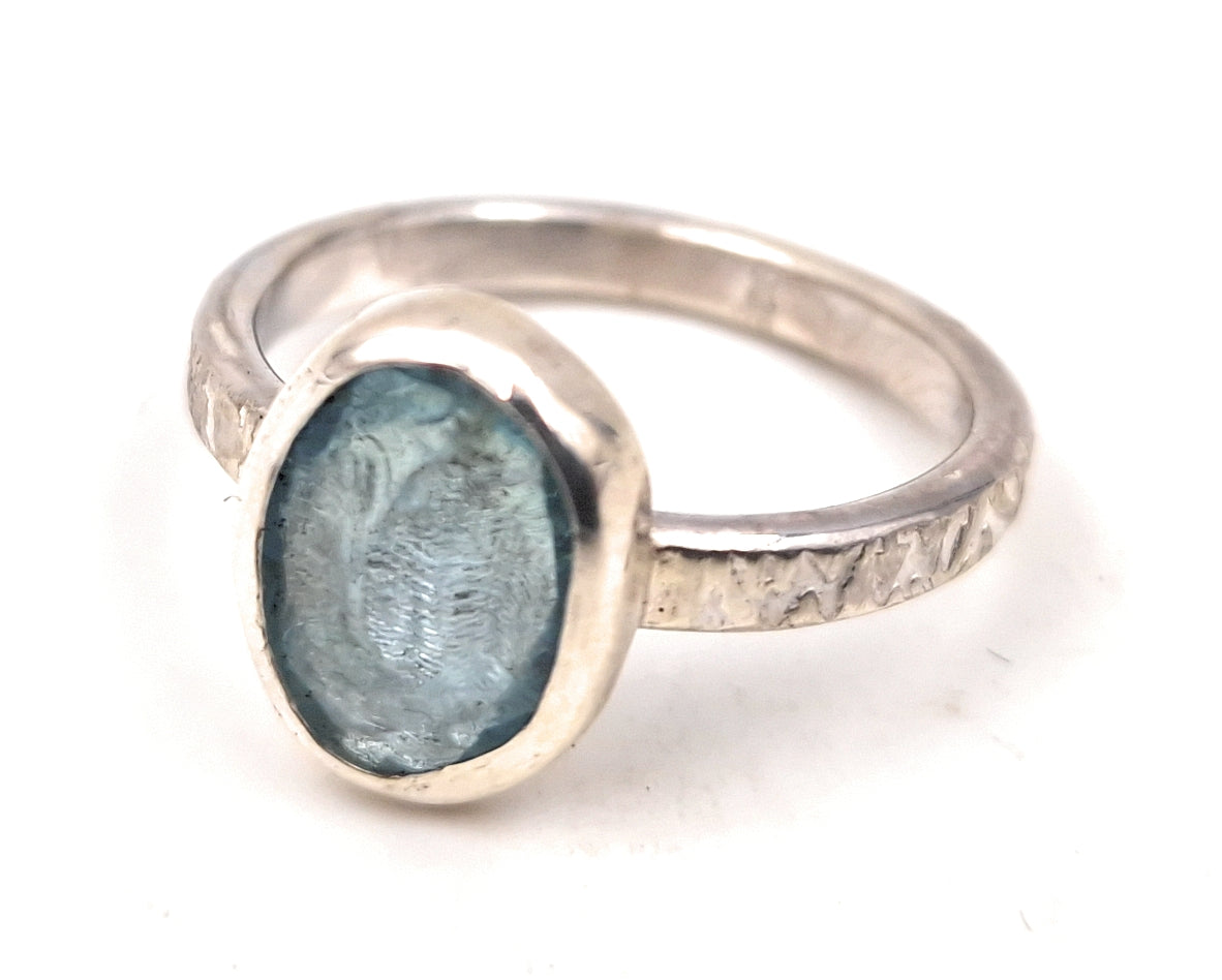Aquamarin Ring, Gr. 58-59, aus 925er Silber, mit geprägter Ringschiene, Unikat, Handarbeit