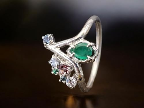 LeoLars-PABE Edelstein Prinzessinen Design Ring, Größe 60 (19,2) aus 925er Silber mit Smaragd Tropfen, Bergkristall, Granat und Kornerrupien, verspielt, Unikat, Handarbeit