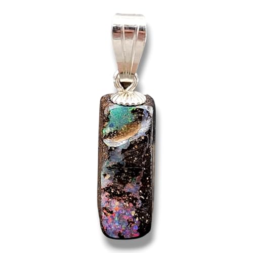 Herrlicher Boulder Opal Anhänger mit 925er Silber Stiftöse, oben grünes Opalfeuer Pinfir, unten mehrfaerbiges Opalfeuer Pinfire, Anhängermaße: 19,7mm x 6,8mm x 6,3mm, Unikat, Handgeschliffen