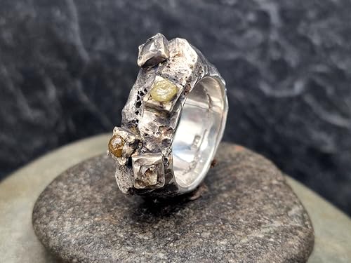 LeoLars-PABE Rohdiamant Design Sandguss Ring aus 925er Silber, Sandguss Oberflächenstruktur teilgeschwärzt, vier verschieden farbige Rohdiamant Würfel, Unikat, Handarbeit, Ringgröße 59 (18,7)