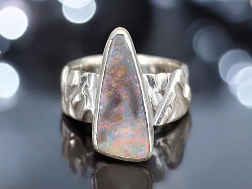 LeoLars-PABE Boulder Opal Design Ring aus 925er Silber, grobe Design Ring Struktur, massiv, Opal mit grauer gemeiner Opalschicht mit tollem mehrfarbigen Opalfeuer, Größe: 54 (17,2), Unikat Handarbeit