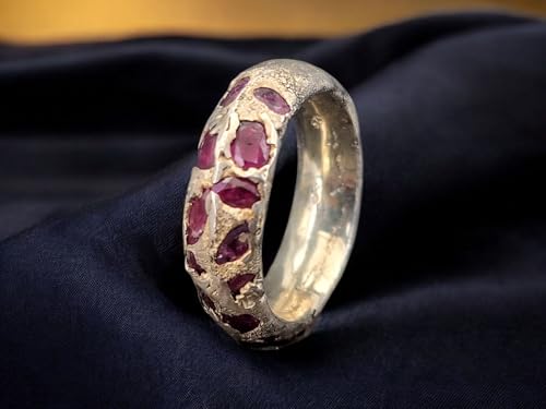 LeoLars-PABE Chaos Sandguss Design Ring, Gr.57 (18,3), Nr. 154, aus 925er Silber mit echten eingegossenen Rubinen, Sandguss typische Oberflächen Struktur, Unikat, Handarbeit
