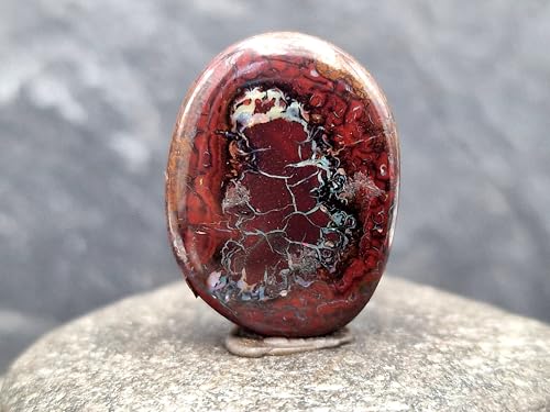 Anhänger mit Boulder Opal gebohrt und mit 60cm Lederband, Opal - außergewöhnliches Muster und Grundfarben, partiell verschieden farbiges Opalfeuer, 25,6 x 19 x 9,3mm, Unikat, Handgeschliffen