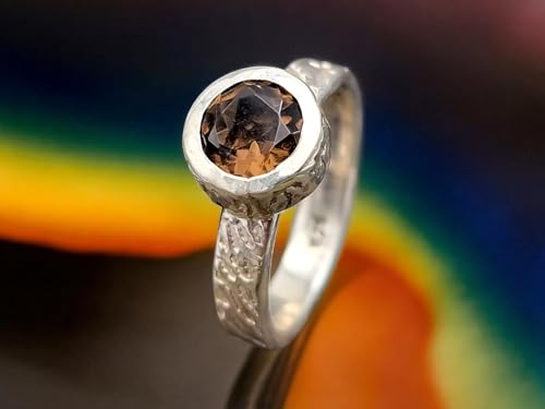 LeoLars-PABE Rauchquarz Design Ring aus 925er Silber, mit einer geprägten Ringschiene und Zargenfassung in Größe 54-55 (17,5), Unikat, liebevolle Handarbeit