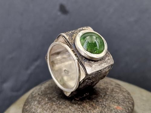 LeoLars-PABE Peridot Design Ring, Gr. 60-61 (19,2), aus 925er Silber, außen eckig innen rund, geschmiedet, teilgeschwärzt, Unikat, Handarbeit