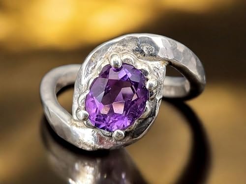 LeoLars-PABE Amethyst Design Ring, Gr. 58-59 (18,7), aus 925er Silber mit geschwungener Ringschiene, gehämmert, Unikat, Handarbeit