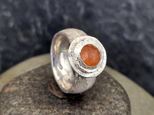 LeoLars-PABE Sonnenstein Sandguss Design Ring aus 925er Silber, Sandguss Struktur, Sonnenstein im Rosenschliff, Gr. 59/60 (19), Unikat, Handarbeit