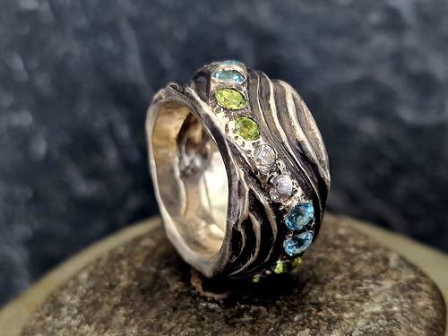 LeoLars-PABE Dangaster Wattenmeer Design Ring, Gr. 57 (18,3) aus 925er Silber mit Peridot, Blautopas und Bergkristall, Wellenmuster, teilgeschwärzt, Unikat, Handarbeit, Massiv