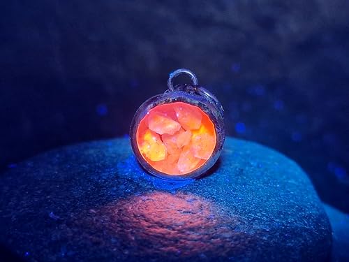 LeoLars-PABE Hackmanit Splitter Design Anhänger aus 925er Silber, von rosa über leuchtend orange im UV Licht bis lila leuchtende Steine, Unikat, Handarbeit,