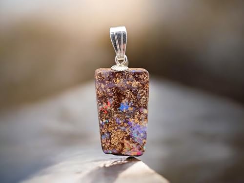 LeoLars-PABE Boulder Opal Anhänger mit mehrfarbigem Opalfeuer und 925er Silber Stiftöse, Pinfire, Anhängermaße: 25,3mm x 13mm x4mm, Unikat, Handgeschliffen