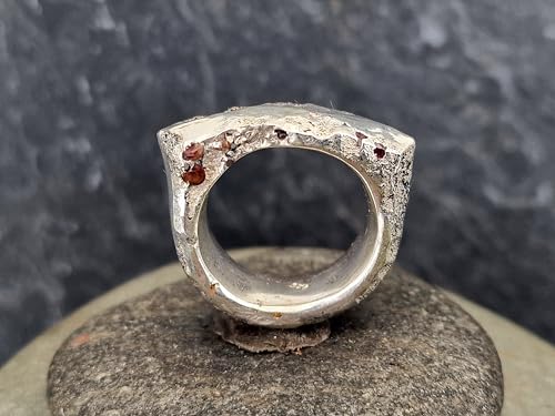 LeoLars-PABE Massiver Sandguss Design Ring aus 925er Silber, teils poliert, Gr.58 (18,5), mit hauptsächlich seitlich eingegossenen Edelsteinen, Unikat, Handarbeit, Nr. 152