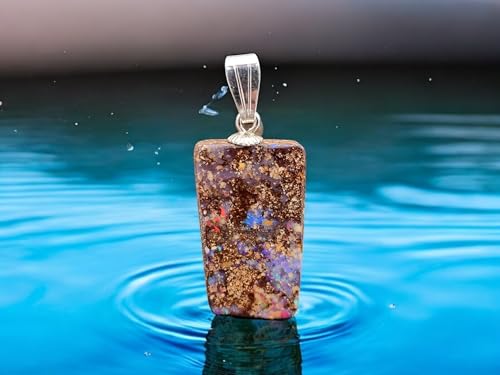 LeoLars-PABE Boulder Opal Anhänger mit mehrfarbigem Opalfeuer und 925er Silber Stiftöse, Pinfire, Anhängermaße: 25,3mm x 13mm x4mm, Unikat, Handgeschliffen