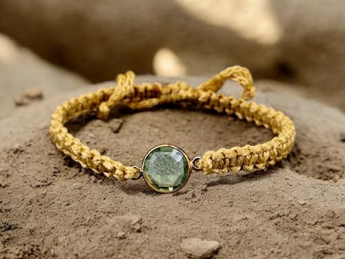 LeoLars-PABE Beige goldfarbenes Makramee Armband mit Phrasolith in einer vergoldeten 925er Silberfassung, Umfang von 16-22cm, Unikat, Handarbeit