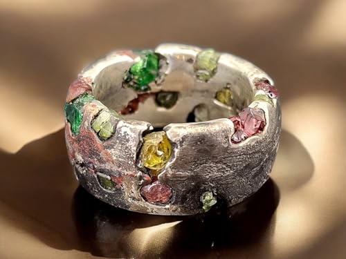 LeoLars-PABE Sandguss Chaos Design Ring, Gr. 57 (18,2) aus geschwärztem 925er Silber, verschiedene echte eingegossene Rohedelstein Kristalle, Nr.148, Unikat, Handarbeit