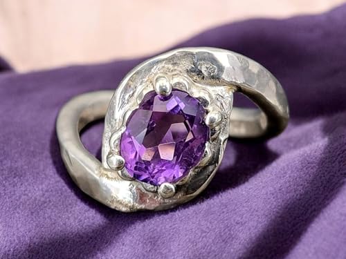 LeoLars-PABE Amethyst Design Ring, Gr. 58-59 (18,7), aus 925er Silber mit geschwungener Ringschiene, gehämmert, Unikat, Handarbeit