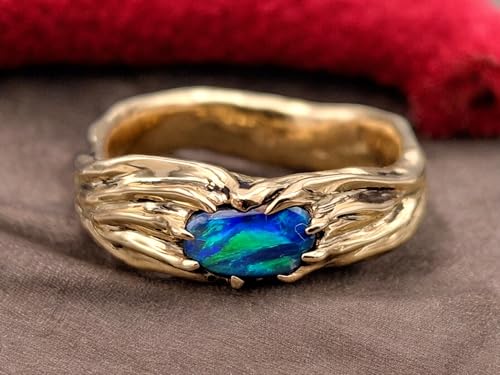LeoLars-PABE Herrlicher schwarzer Opal Design Ring, Gr. 57 (18), aus 585er Gelbgold, orgaanisch gewachsenes Design, Opal - brilliantes grünes Opalfeuer, 7,5mm x 4,7mm, Unikat, Handarbeit
