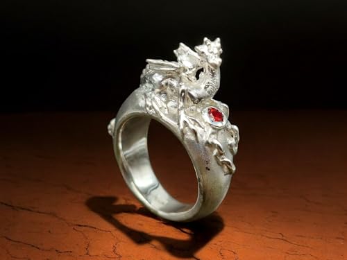 LeoLars-PABE Drachen Design Ring aus 925er Silber mit einem roten Saphir, Drachenschatz, Drachenwächter, Größe 57 (18,5), Unikat, Handarbeit