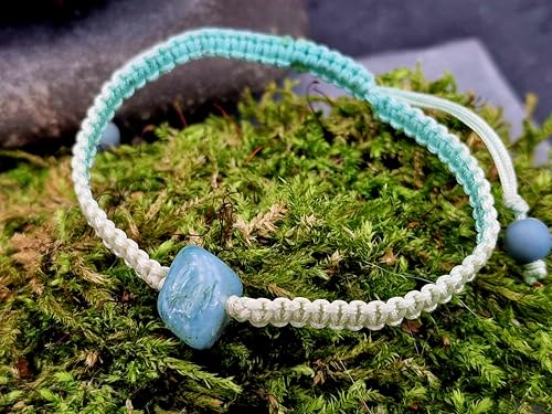 LeoLars-PABE Grünliches Vintage Makramee Armband mit Moosachat Trommelstein, Umfang von 15-20cm, Unikat, Handarbeit