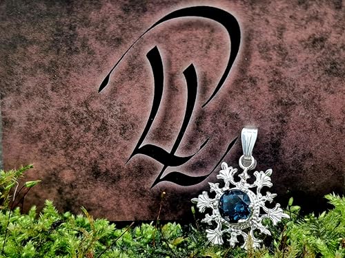 LeoLars-PABE Schneeflöckchen Design Anhänger aus 925er Silber, rund facettiertem London Blue Topas, Unikat, Handarbeit, Anhängermaße: 24,2mm x 21,1mm x 6,9mm