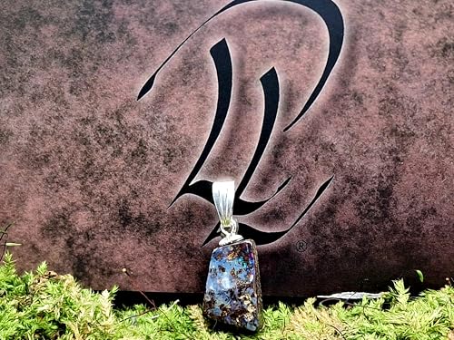 LeoLars-PABE Boulder Opal Anhänger mit tollem Muster und 925er Silber Stiftöse, partiell intensives Opalfeuer in blau, grün und rot, Anhängermaße: 19mm x 9,9mm x 6,4mm, Unikat, Handgeschliffen