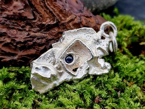 LeoLars-PABE Design Anhänger aus 925er Silber mit blauem Saphir Cabochon, außergewöhnlich und wild, Unikat, Handarbeit