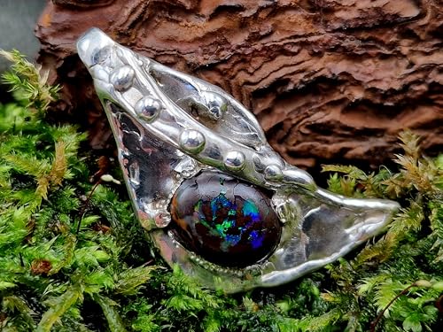 Matrix Boulder Opal Design Anhänger aus 925er Silber, Opal mit vielen Opaladern mit grünem und blauem Opalfeuer, versteckte Schlaufe, Unikat, Handarbeit, Anhängermaße: 41mm x 20mm x 7,1mm