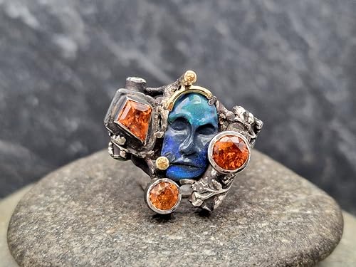 LeoLars-PABE Außergewöhnlicher Opal Edelstein Design Ring aus 925er Silber Größe 56 (18) mit schwarzem gecarvten Opal als Maske, mit verschiedenen Edelsteinen, Unikat, Handarbeit
