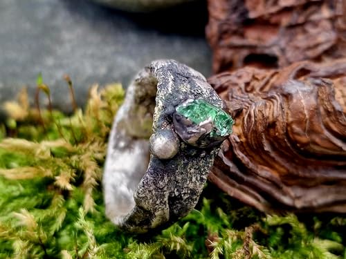 LeoLars-PABE Dermatoid Rohkristall Design Ring aus 925er Silber, Größe 61 (19,2), zum Teil geschwärzt, natürlicher Stein Oberfläche mit Silberkugel, Unikat, Handarbeit