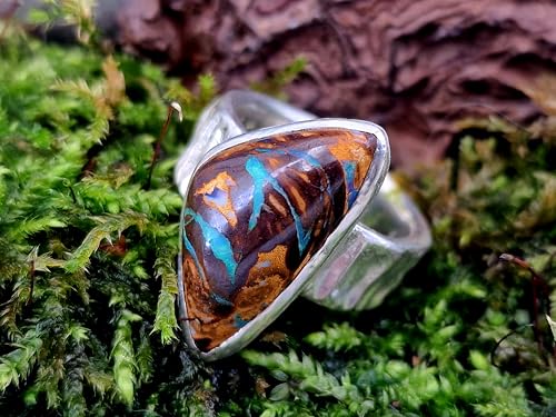 LeoLars-PABE Boulder Opal Design Ring aus 925er Silber, grob strukturierte Oberfläche, Opal grünes Opalfeuer aus Opaladern, Größe: 57-58 (18,3), Unikat, Handarbeit
