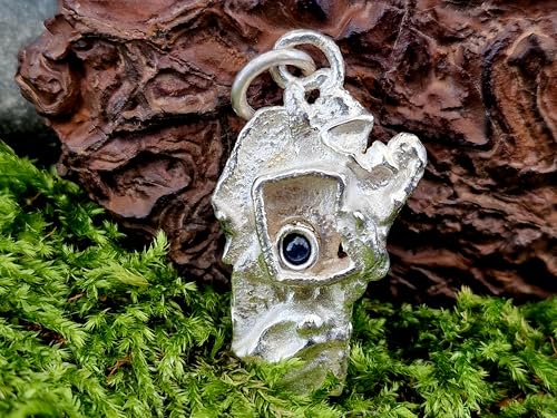 LeoLars-PABE Design Anhänger aus 925er Silber mit blauem Saphir Cabochon, außergewöhnlich und wild, Unikat, Handarbeit