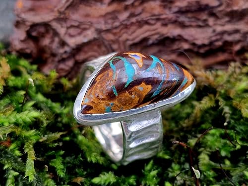 LeoLars-PABE Boulder Opal Design Ring aus 925er Silber, grob strukturierte Oberfläche, Opal grünes Opalfeuer aus Opaladern, Größe: 57-58 (18,3), Unikat, Handarbeit