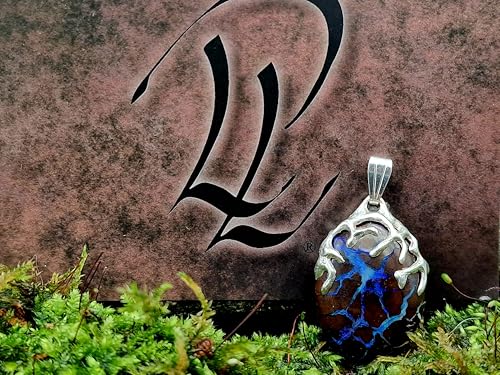 LeoLars-PABE Beideitiger Tribal Design Anhänger mit Boulder Opal aus 925er Silber, Opal mit Opalblitzen in kräftig blau, Unikat, Handarbeit Anhängermaße: 27mm x 18,2mm x 9mm