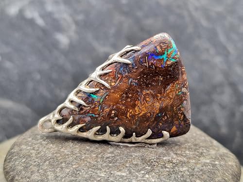 LeoLars-PABE Tribal Design Boulder Opal Anhänger aus 925er Silber mit herrlichem Muster und Opalfeuer in grün-lila-blau, Unikat, liebevolle Handarbeit