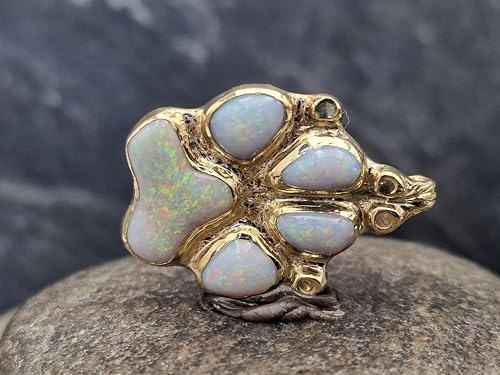 LeoLars-PABE Hunde Pfote Anhänger aus 585er Gelbgold mit herrlichen handgeschliffenen Multicolor Mintabie Opalen, Pfötchen, in Zargenfassung, Unikat, Handarbeit