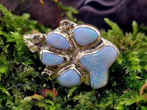 LeoLars-PABE Hunde Pfote Anhänger aus 585er Gelbgold mit herrlichen handgeschliffenen Multicolor Mintabie Opalen, Pfötchen, in Zargenfassung, Unikat, Handarbeit