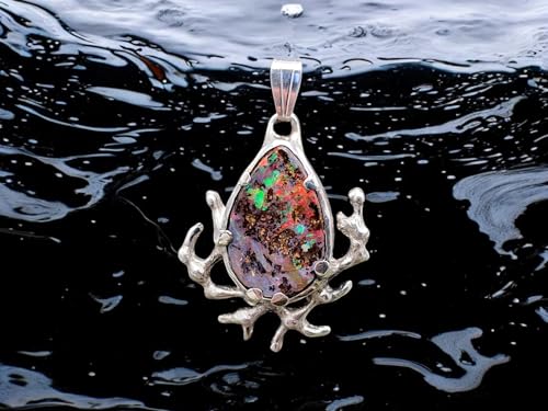LeoLars-PABE Boulder Opal Anhänger im Korallen Design aus 925er Silber, herrlicher Opal mit mehrfarbigem (viel rot) intensivem Opalfeuer, Anhängermaße: 32,4mm x 25mm x 4,3mm, Unikat, Handarbeit