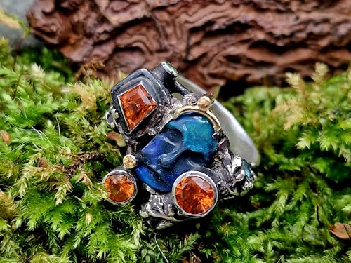 LeoLars-PABE Außergewöhnlicher Opal Edelstein Design Ring aus 925er Silber Größe 56 (18) mit schwarzem gecarvten Opal als Maske, mit verschiedenen Edelsteinen, Unikat, Handarbeit