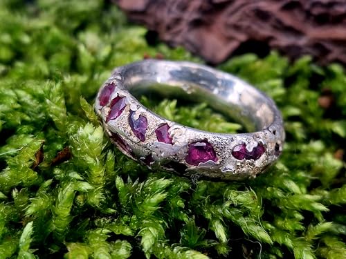 LeoLars-PABE Chaos Sandguss Design Ring, Gr.57 (18,3), Nr. 154, aus 925er Silber mit echten eingegossenen Rubinen, Sandguss typische Oberflächen Struktur, Unikat, Handarbeit