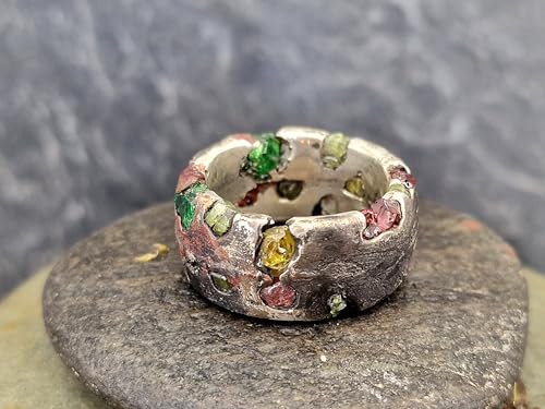 LeoLars-PABE Sandguss Chaos Design Ring, Gr. 57 (18,2) aus geschwärztem 925er Silber, verschiedene echte eingegossene Rohedelstein Kristalle, Nr.148, Unikat, Handarbeit