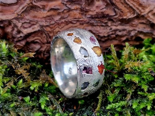 Design Sandguss Chaos Ring aus 925er Silber mit echten größeren eingegossenen verschieden farbigen Saphiren, Sandguss typische Oberflächen Struktur, Nr.138, Unikat, Handarbeit, Größe 54 (17,2)