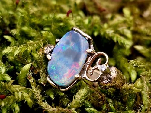 LeoLars-PABE Dark based Lightning Ridge Opal Design Ring, Gr.60 (19,2) aus 585er Gelbgold mit Diamant als Akzentstein, hochwertiger Multicolor Opal, Unikat, Handarbeit