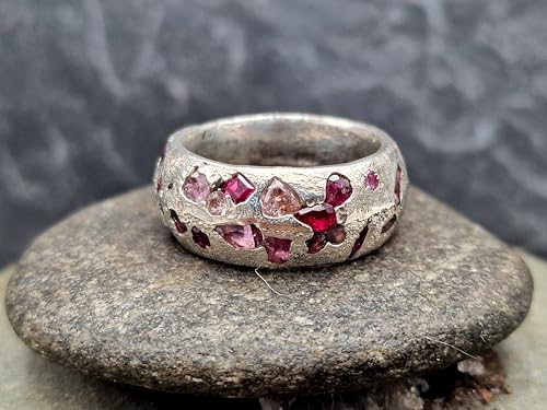 LeoLars-PABE Chaos Sandguss Design Ring aus 925er Silber, mit echten eingegossenen rosa Saphir und rotem Rubin, Nr.120, Größe: 59 (18,7), Unikat, Handarbeit