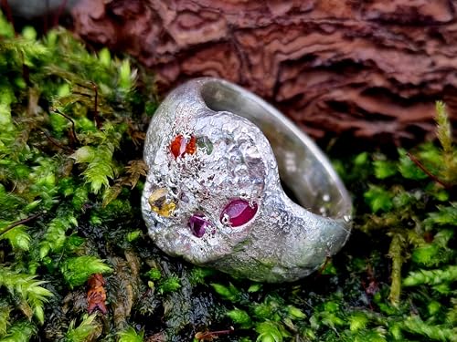 LeoLars-PABE Chaos Sandguss Design Ring in Siegelring Optik aus 925er Silber, Größe 62 (19,7), mit echten verschiedenen Saphiren, Unisex, aufgefusede Oberflächen Struktur, Nr. 137, Unikat, Handarbeit