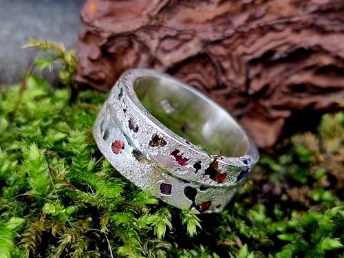 LeoLars-PABE Design Sandguss Chaos Ring, Größe 56 (17,8), aus 925er Silber, Sandguss Oberfläche, verschieden farbige eingegossene echte Saphire, Nr. 133, Unikat, Handarbeit