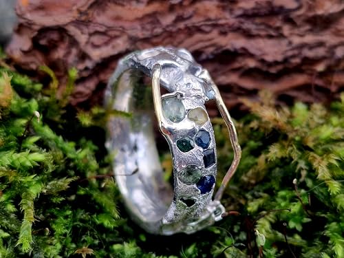 LeoLars-PABE Chaos Sandguss Design Ring aus 925er Silber, Unisex, mit Golddraht Elementen und echten eingegossenen blauen und grünen Saphiren, Größe: 64-65 (20,5), Unikat, Handarbeit