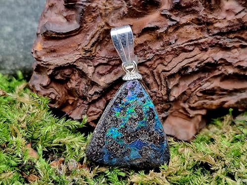 LeoLars-PABE Anhänger mit Boulder Opal und 925er Silberstiftöse, grün-blaues Opalfeuer, an der Spitze mehrfarbiges Opalfeuer, Opalgröße: 17mm x 16,2mm x 4,4mm, Unikat, Handgeschliffen