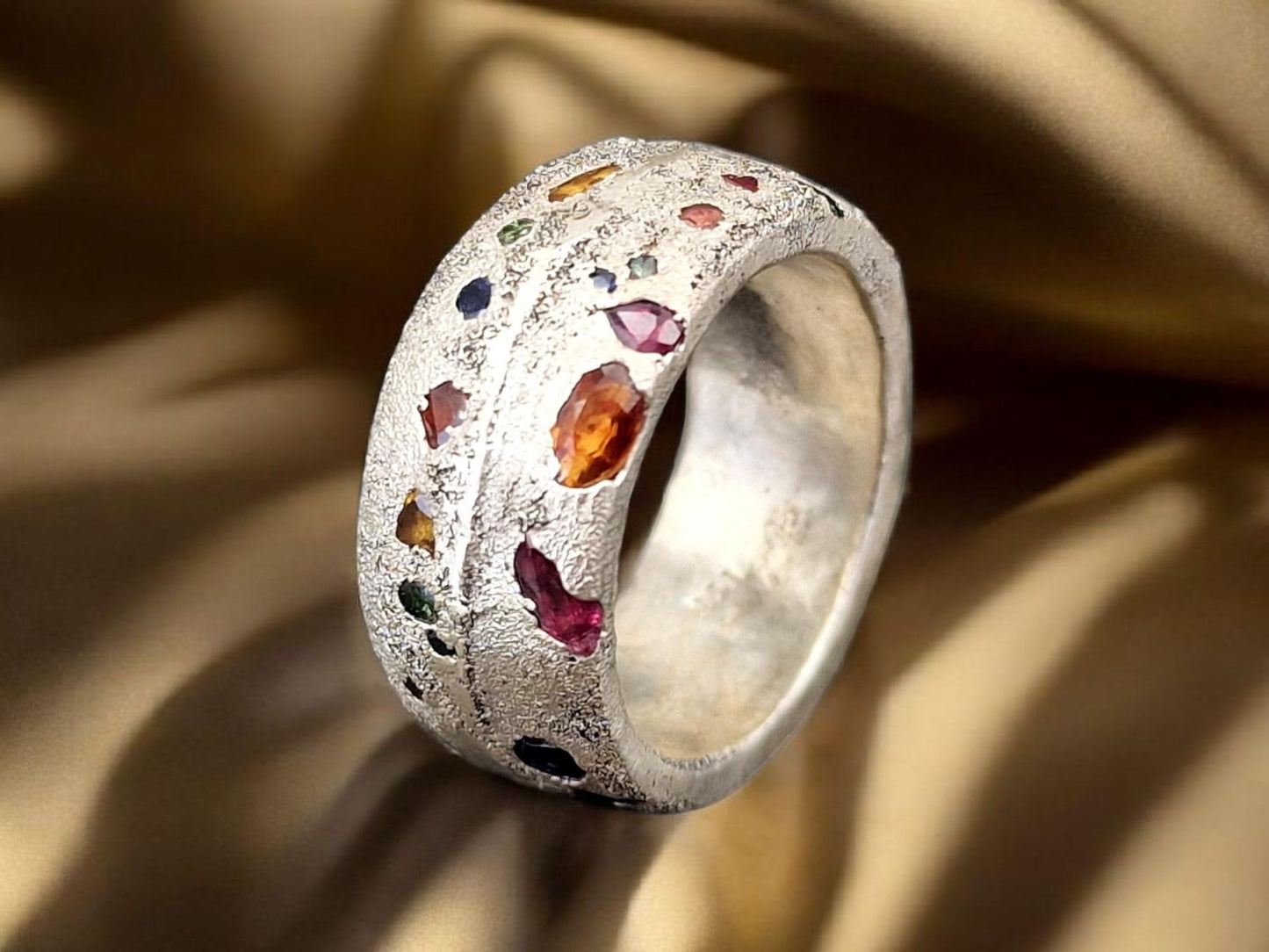 LeoLars-PABE Sandguss Chaos Design Ring mit echten eingegossenen Edelsteinen, Gr. 59 (18,7), aus 925er Silber mit Sandguss typischer Oberflächen Struktur, Unikat, Handarbeit, Nr. 183