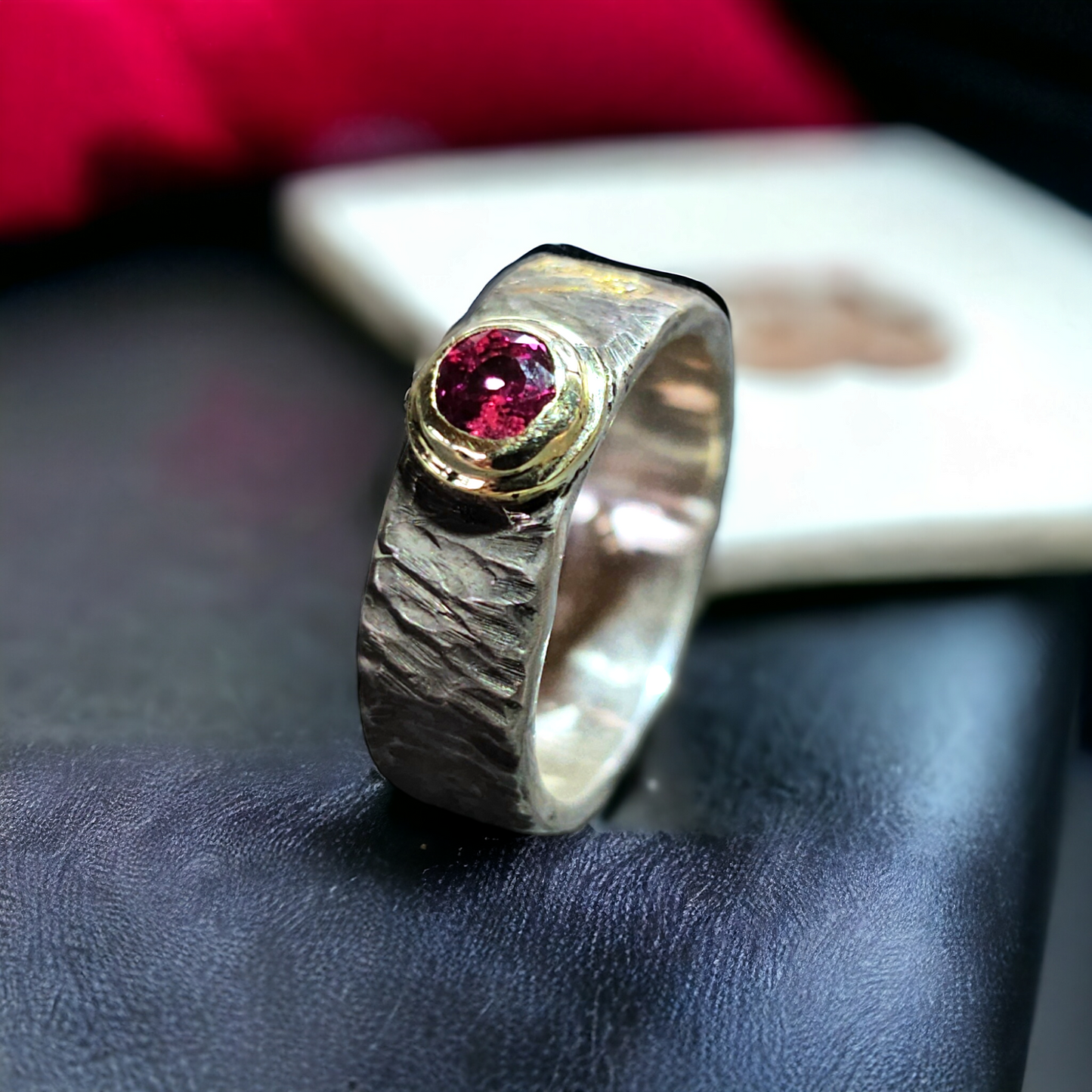 LeoLars-PABE Rubin Design Ring, Gr.55-56, aus 925er Silber mit Goldfassung und zwei Diamanten, teilgeschwärzt, Unikat, Handarbeit