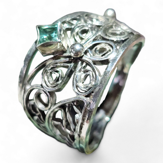 LeoLars-PABE Hellblauer Turmalin Filigree Ring, Gr. 58, 925er Silber, Traditionell und Modern, Unikat, Handarbeit